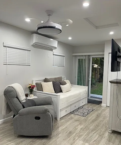 4414 Montair Ave — Photo 9