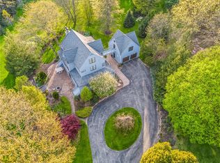 564 Valencia Rd, Mars, PA 16046