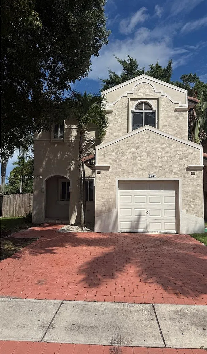Meghans Place — Photo 1