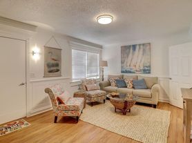 400 William Hilton Pkwy