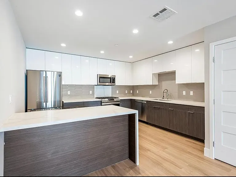 1906 Overland Ave #203 — Photo 10