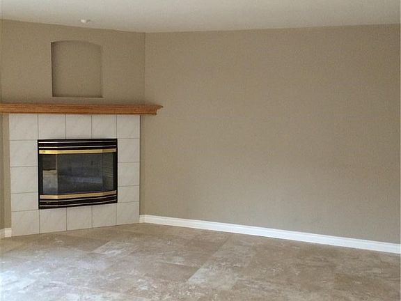 4th image of 7841 E Woodsboro Ave