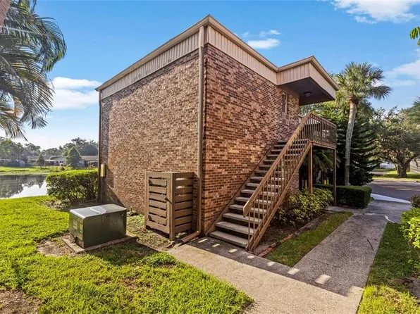 10423 Carrollbrook Cir APT 203, Tampa, FL 33618