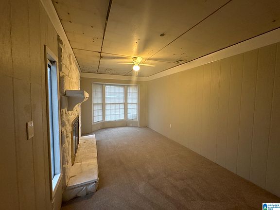 5th image of 216 Redstone Way