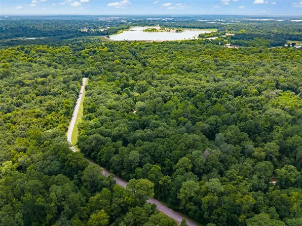 7000 Seven Coves Rd #2200, Conroe, TX 77303