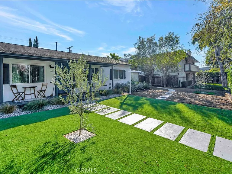 6514 Coldwater Canyon Ave — Photo 1