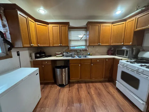 101 North Street image 3 of 8