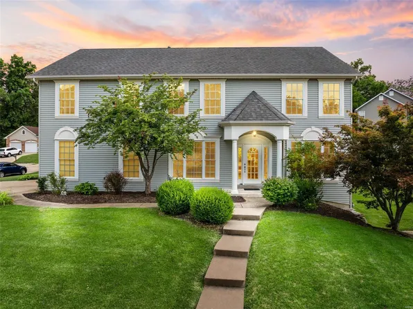 1024 Marions Cove Dr, Lake Saint Louis, MO 63367