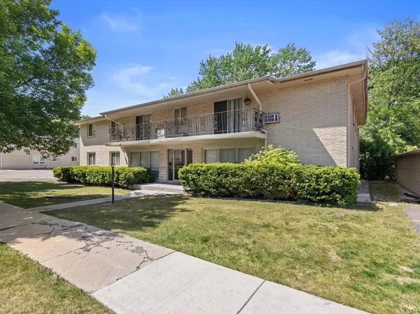 10112 W Sharon LANE, Milwaukee, WI 53225