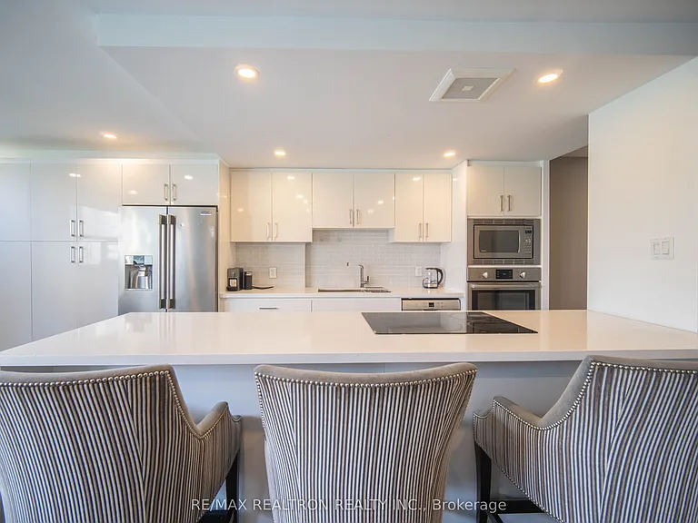 60 Montclair Ave #506 — Photo 15