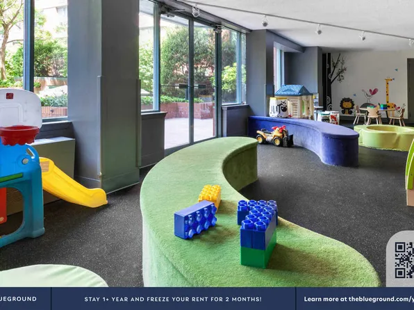 750 Columbus Avenue image 24 of 29