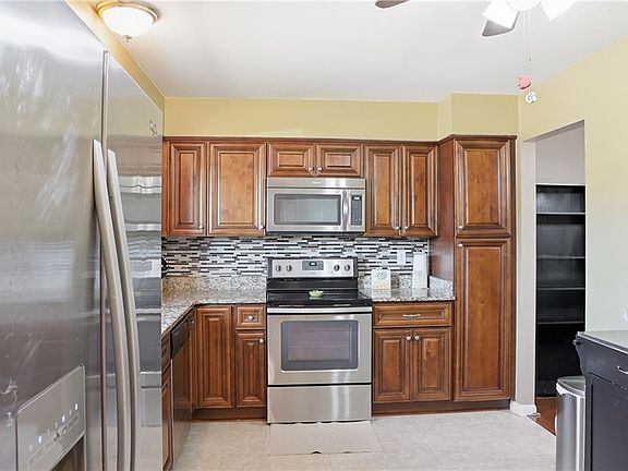 4th image of 4208 Maplehurst Rd