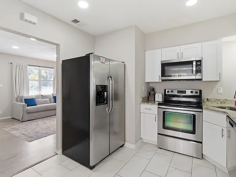305 N Conrad Ave — Photo 10
