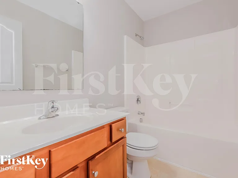 706 Perth Dr — Photo 15