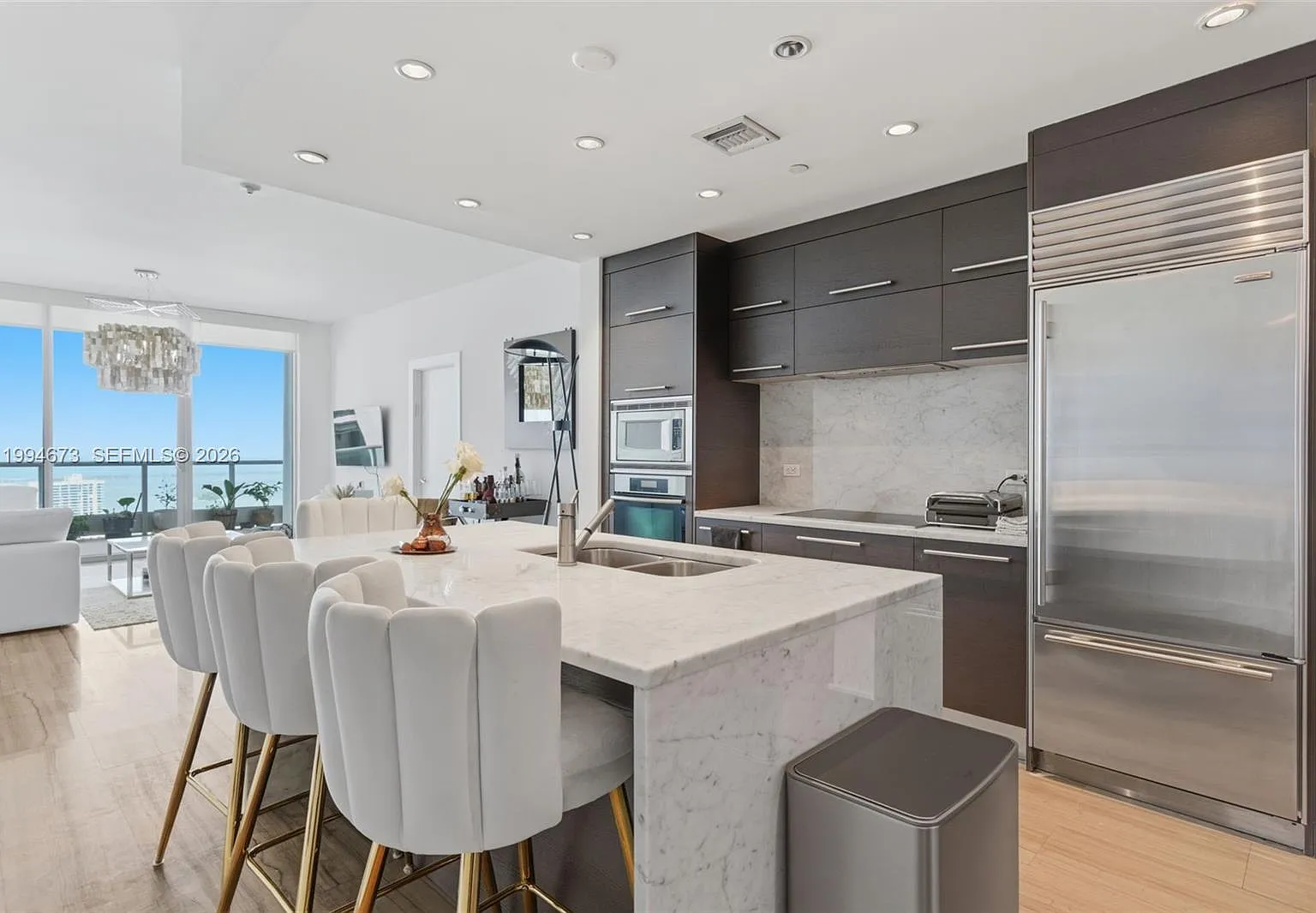 900 Biscayne Bay Condo — Photo 2