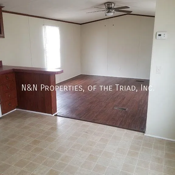 1079 Reynolds Rd #4 — Photo 11