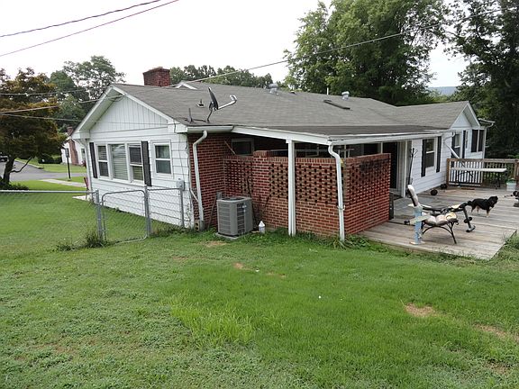 3rd image of 813 Acacia Ave #5