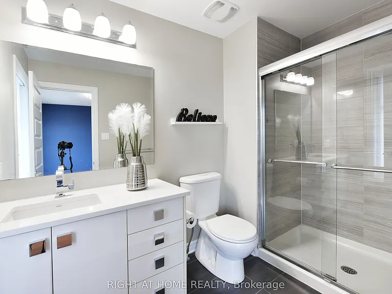 520 Silvertip Ln — Photo 24