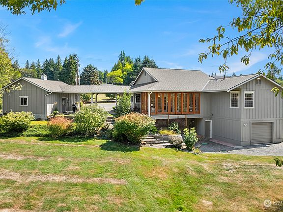 2nd image of 5826 66th Avenue SE