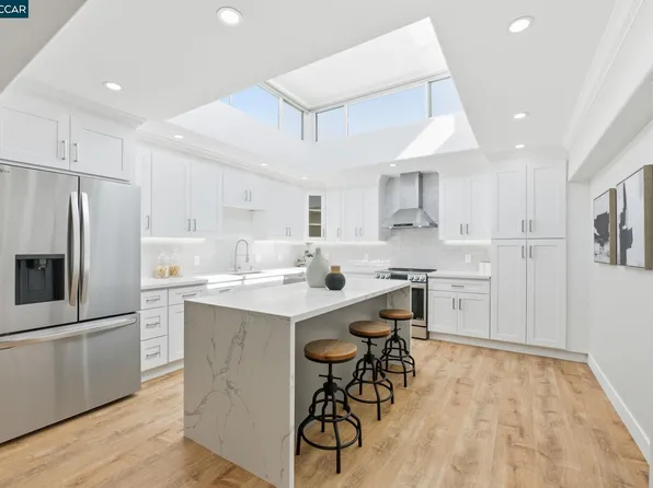 2132 Golden Rain Rd APT 2, Walnut Creek, CA 94595