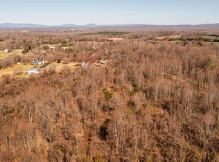 8158 Botha Rd, Warrenton, VA 20186