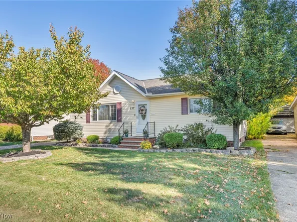 837 Charles St, Eastlake, OH 44095