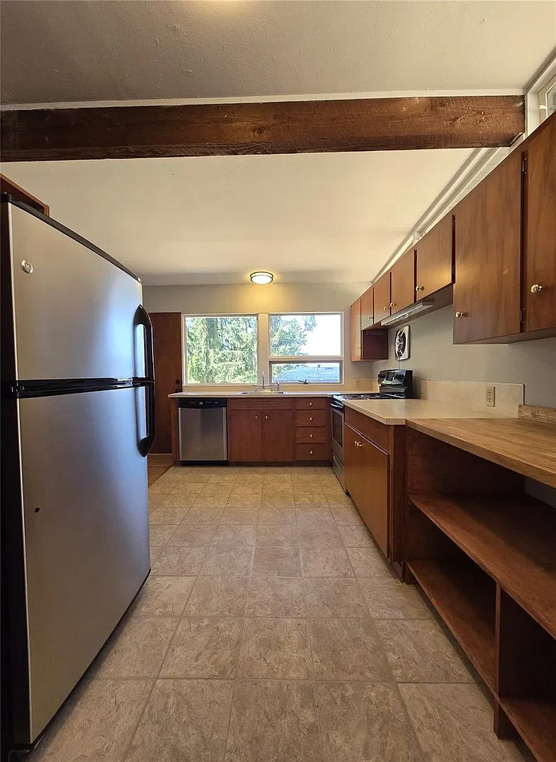 4Bd/2Ba Bellevue Home — Photo 3