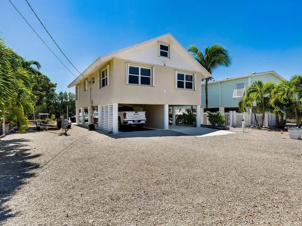 27322 Saint Martin Ln, Ramrod Key, FL 33042