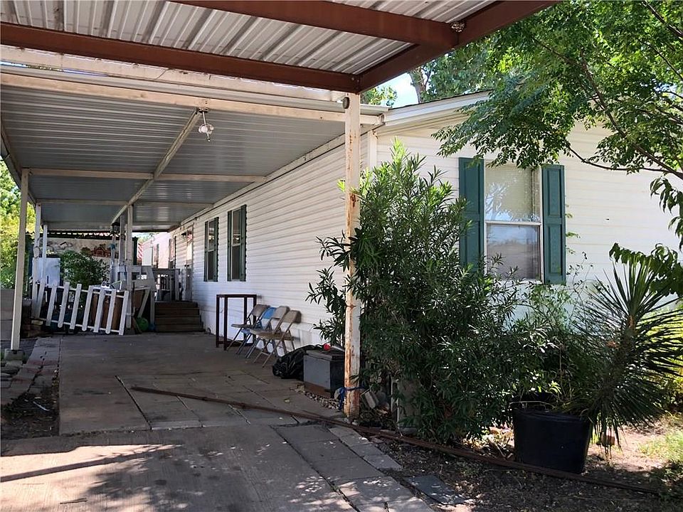 1st image of 4019 Featherstone Dr