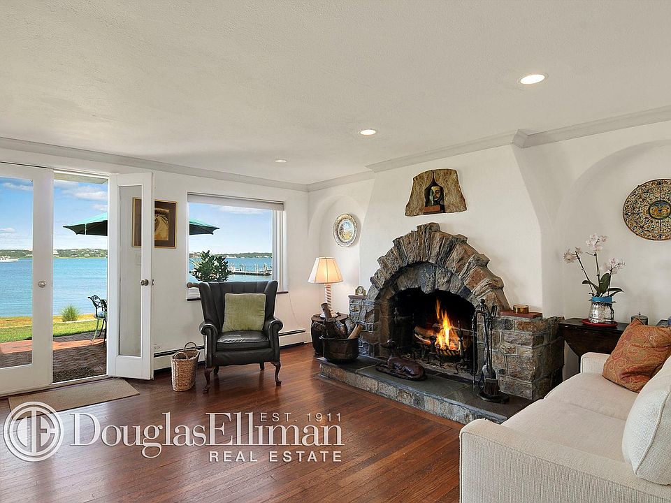 1st image of 270 W Lake Dr