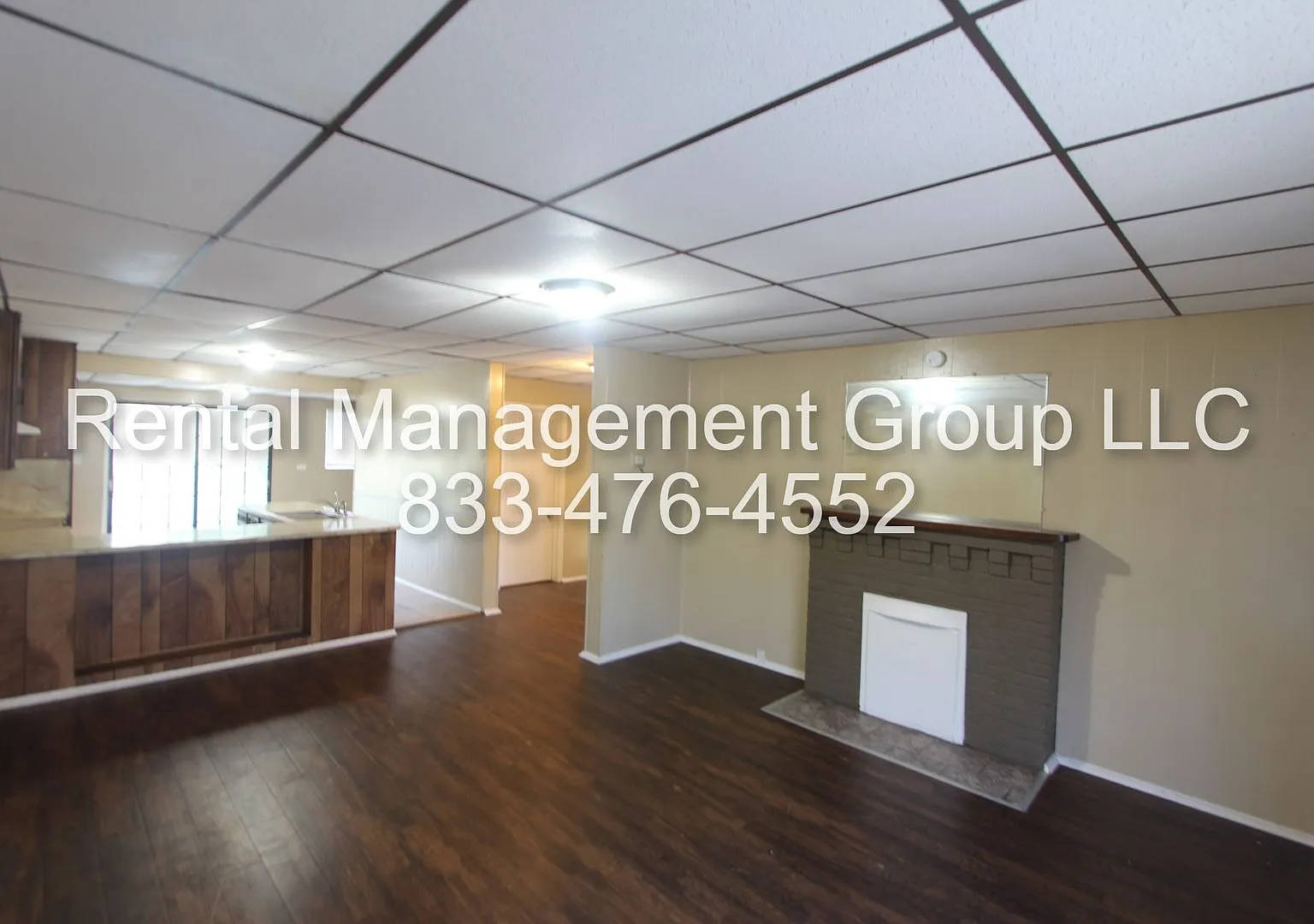 New On The Market! Charming 2 bedroom 1 bath — Photo 3
