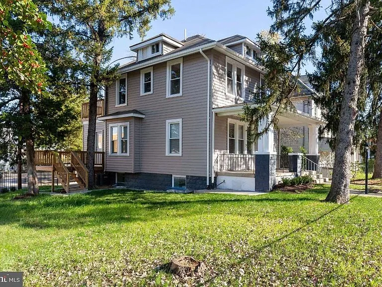 4108 Hayes St NE — Photo 12