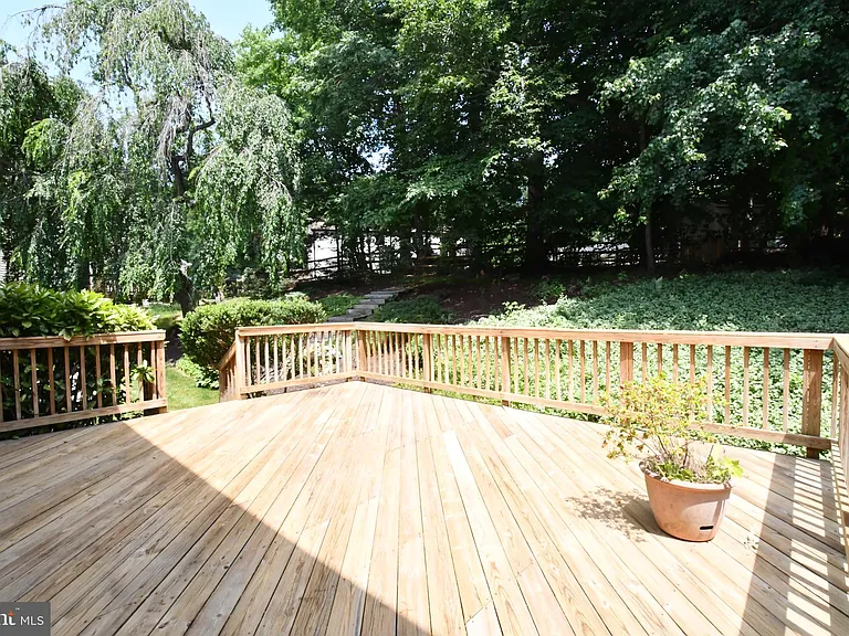 8017 Diving Cliff Ln — Photo 12