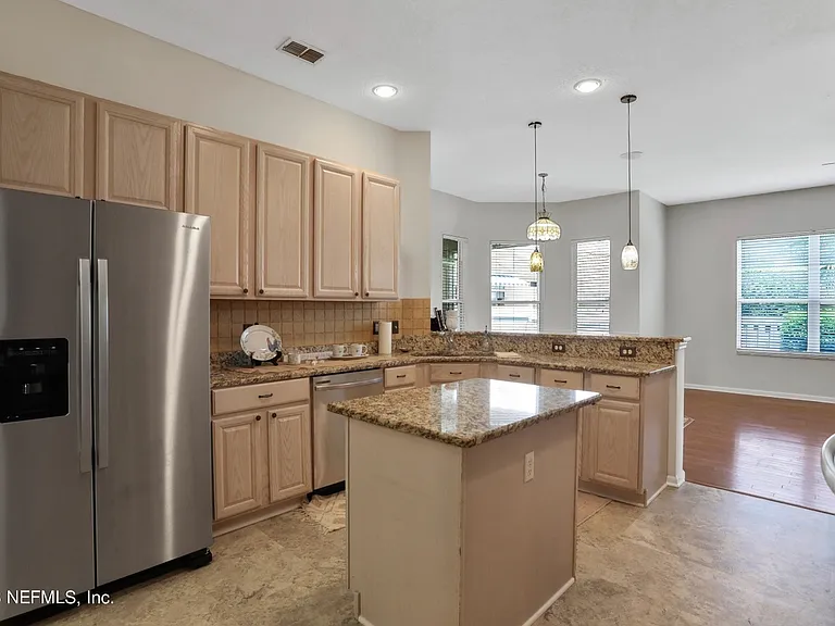 3845 Danforth Dr W — Photo 4