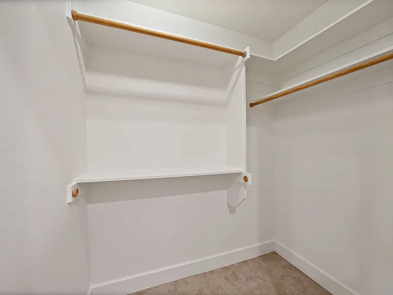 2420 Hugo St #3 — Photo 42