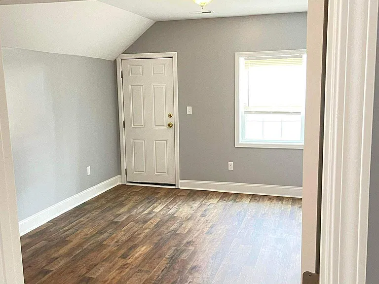 36 Selma Dr #B — Photo 6