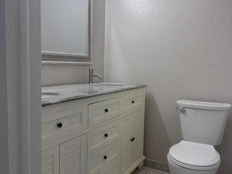 1358 Silverado — Photo 14