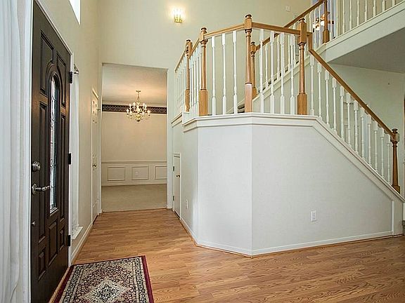 4th image of 2706 Sandpebble Dr