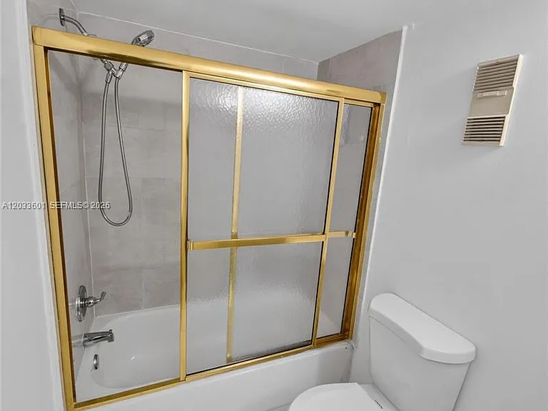 8750 N Sherman Cir #305 — Photo 20