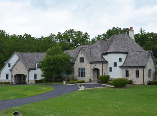 223 Highland Rd, Inverness, IL 60067