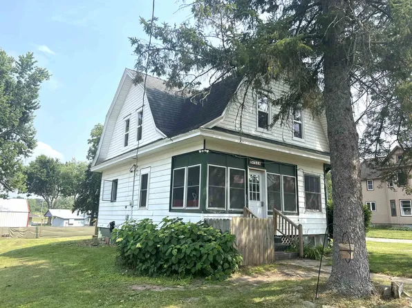 430 Roosevelt St, Rio, WI 53960
