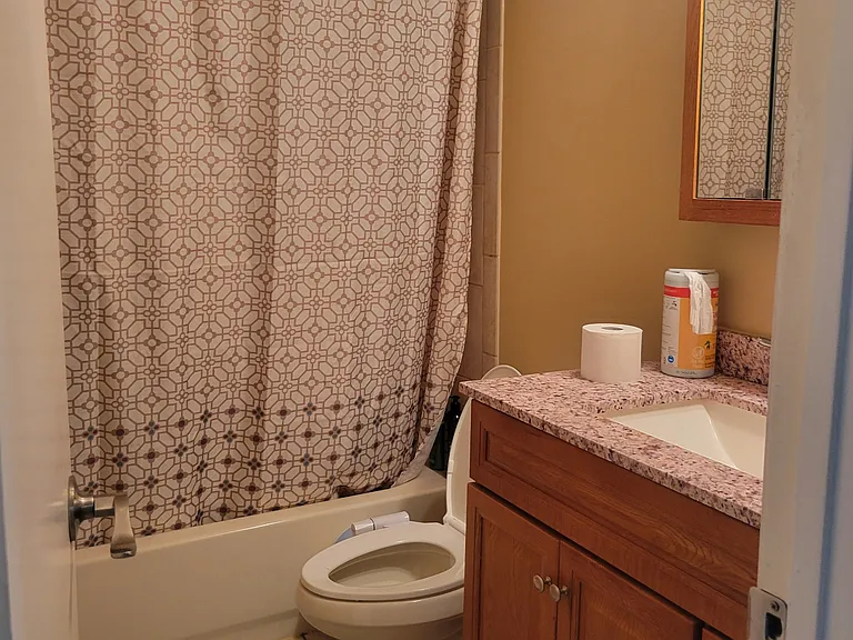 70 Sandybrooke Dr — Photo 5