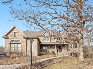 43W586 Willow Creek Dr, Elburn, IL 60119