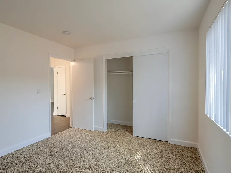 Driftwood Apartments — Photo 9