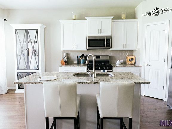 3rd image of 1254 Meridian Dr