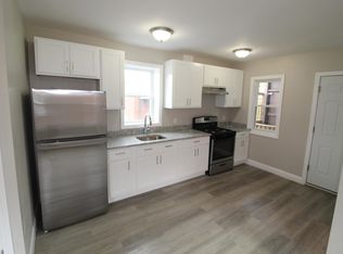 262 Lawrence St APT 3, Hartford, CT 06106
