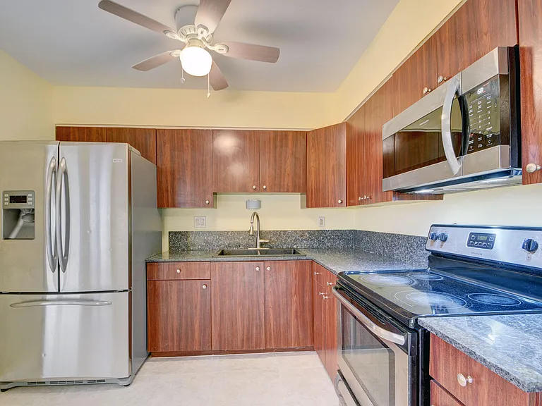 511 Minnesota St — Photo 14