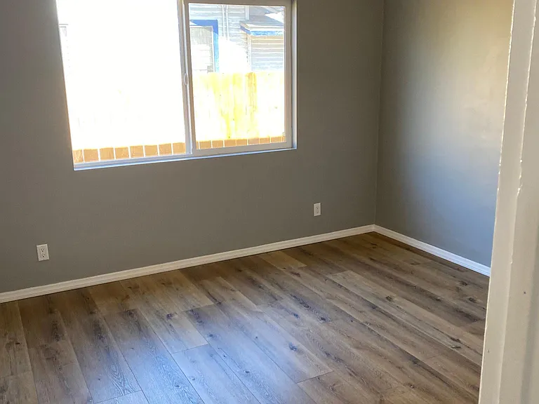 150 S Lotus Ave — Photo 21