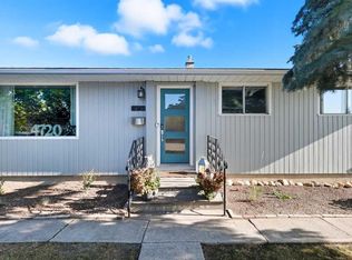 4720 Worcester Dr SW, Calgary, AB T3C 3L6