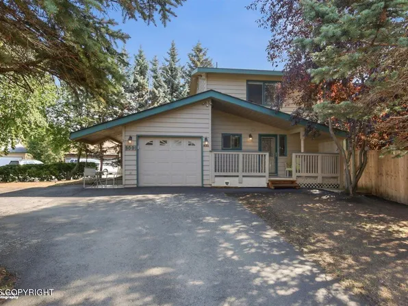 3031 Bridle Ln, Anchorage, AK 99517
